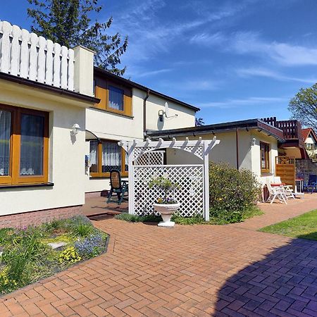 Mueller, Ruth, Fw 1 Apartment Zingst Luaran gambar